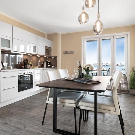 Zweite Heimat- Eg, Infrarotsauna, Grosse Dusche, Terrasse, Blick Auf Das Hafenbecken Olpenitz Exterior photo